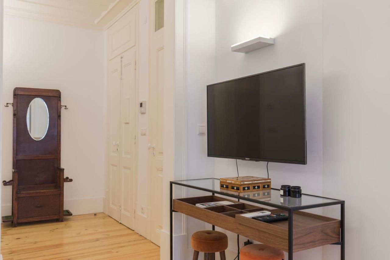 Charming 2 Bedroom Apartment In Baixa Chiado Лиссабон Экстерьер фото